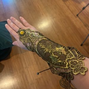 Gold lace gloves
